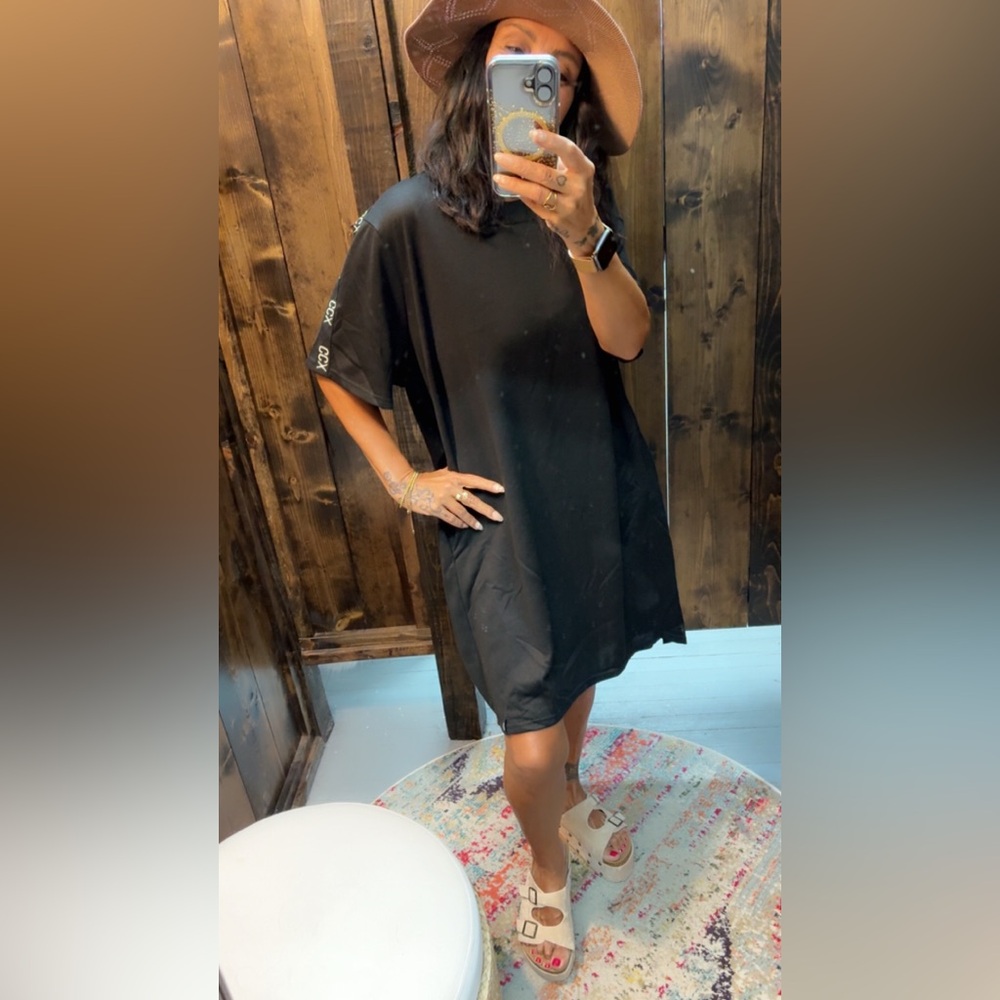 Chic Black Midi Dress by